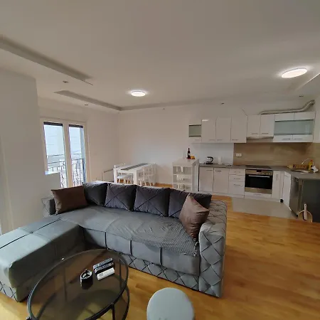 New Luxury By Magenta Apartment Belgrade